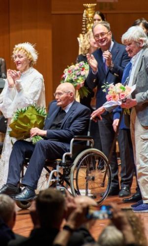 Ősbemutató a Müpában